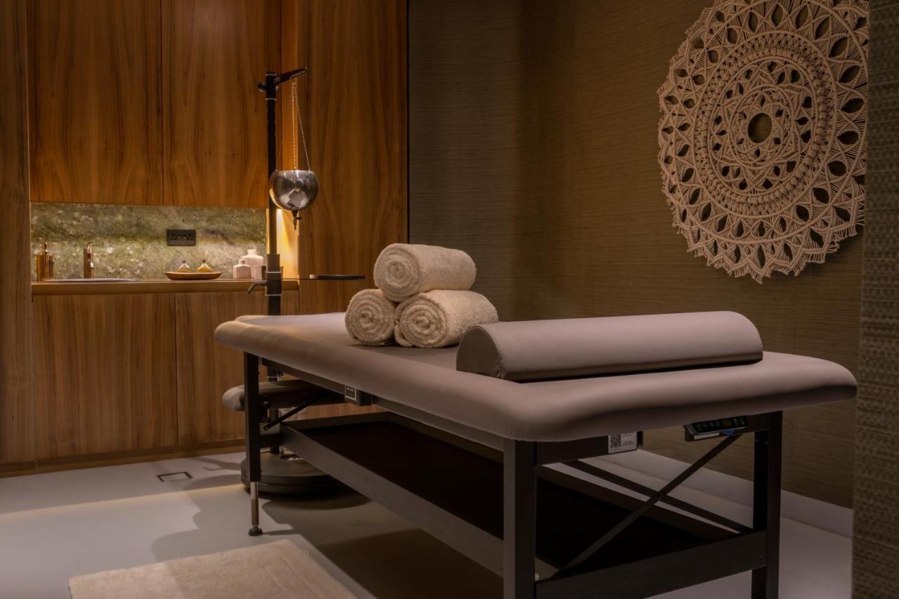 Jareed Hotel Ер-Ріяд Екстер'єр фото A massage table
